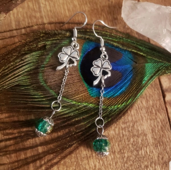 Lucky Clover Heart Shamrock earrings Long~Celtic~St Patrick's day~Irish Gift - Picture 5 of 13